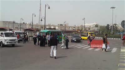 رياح مثيرة للرمال والأتربة وطقس حار فى الإسكندرية ( فيديو) 