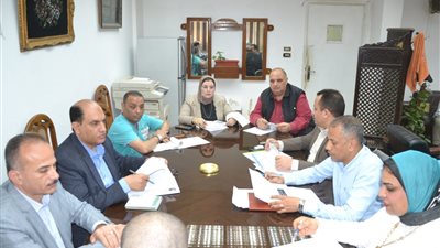اجتماع لمتابعة الموقف التنفيذي لمشروعات مياه الشرب والصرف الصحي بالبحيرة