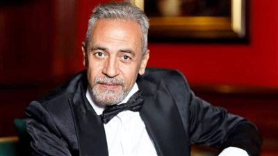 صبري فواز يتعاقد على مسلسل 