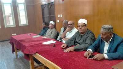 تشكيل لجنة بمنطقة الأقصر الأزهرية لاختيار رؤساء ومساعدي لجان الشهادة الثانوية 