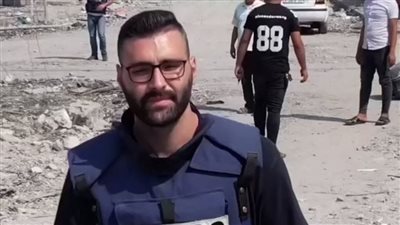 بعد اختياره بقائمة تايم، من هو معتز عزايزة «هيرو غزة» الذي فضحت عدسته جرائم نتنياهو