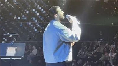 أحمد بتشان يشعل حفله بالكويت بأغنية 