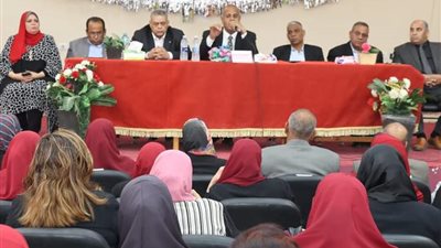 الخارجة التعليمية تبحث الاستعداد لامتحانات نهاية العام الدراسي 