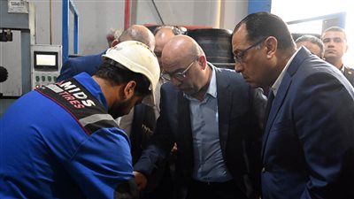 مدبولي: بدء التصنيع المحلي لإطارات السيارات الأكثر انتشارا في العالم 