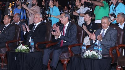 حاسبات ومعلومات عين شمس تحصد المركز الأول عربيًا وأفريقيًا ببطولة البرمجة العالمية