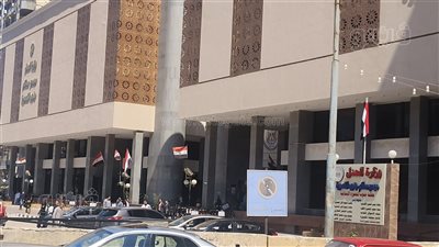 تعزيزات أمنية بمحيط محاكم المنصورة تزامنا مع محاكمة قاتل الطالب إيهاب أشرف (صور) 