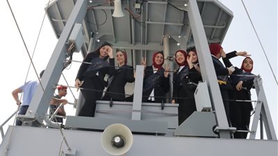 طلاب جامعة حلوان في زيارة لقاعدة شرق بورسعيد البحرية لتعزيز الانتماء الوطني 