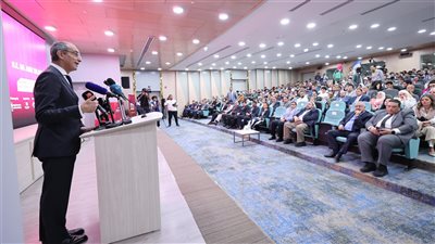 وزير الاتصالات يشهد ختام فعاليات مؤتمر علوم البيانات والذكاء الاصطناعى