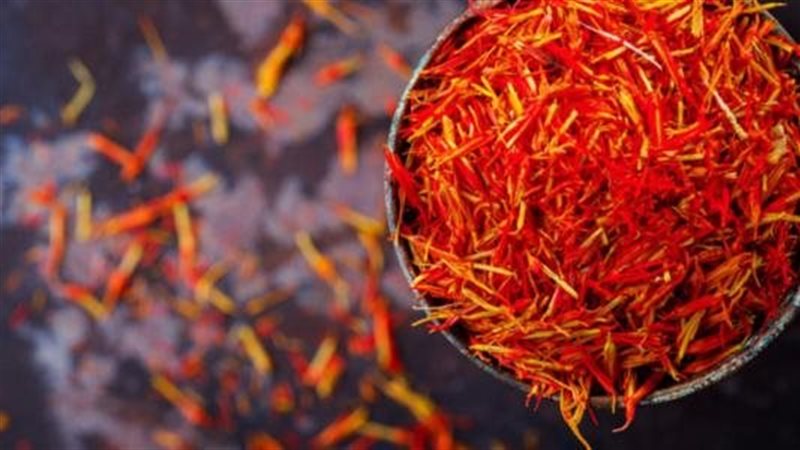 الزعفران وفوائده،