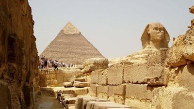 الحكومة تتجاهل دور أوراسكوم بيراميدز في تطوير “أهرامات الجيزة”..وساويرس يرد بتدوينة غاضبة!