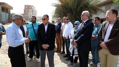 محافظ الشرقية يتفقد طريق مصرف اكوه ويوجه بالانتهاء من ترعة العوجة 