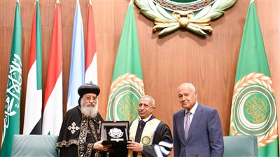 لجهوده في خدمة الإنسانية، الأكاديمية العربية تمنح البابا تواضروس الدكتوراه الفخرية