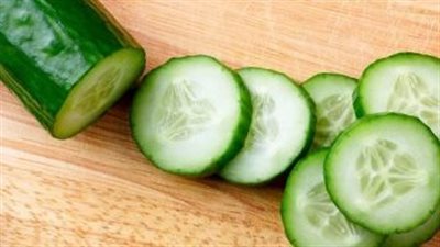 فوائد الخيار، يرطب الجسم في الطقس الحار