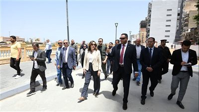 وزيرة الثقافة ومحافظ الدقهلية يتفقدان الممشي السياحي الجديد في المنصورة (فيديو وصور)