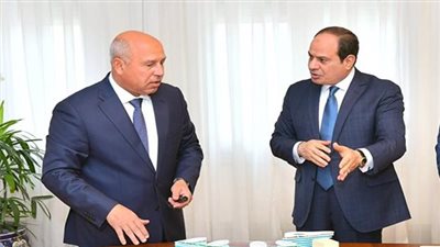 السيسي يتابع الموقف التنفيذي لمشروعات النقل، أبرزها تطوير السكك الحديدية ومترو الأنفاق والموانىء 