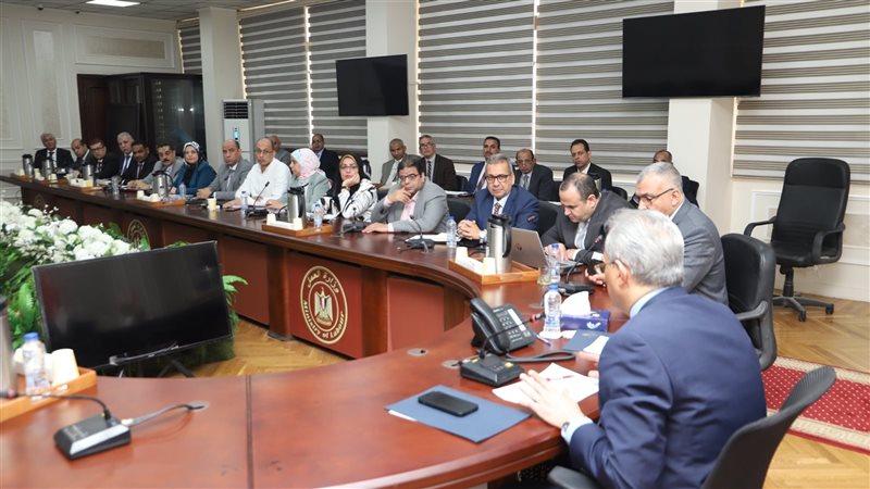 اجتماع حسن شحاتة
