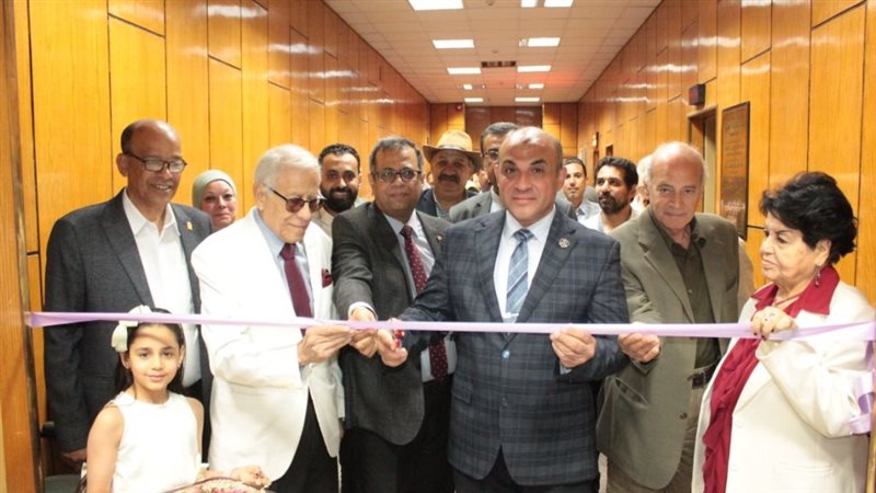 افتتاح معرض كلية