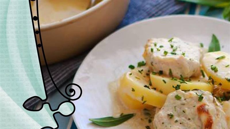 صينية البطاطس بالفراخ،