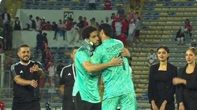 بعد جاهزية محمد الشناوي، من يحرس عرين الأهلي أمام مازيمبي