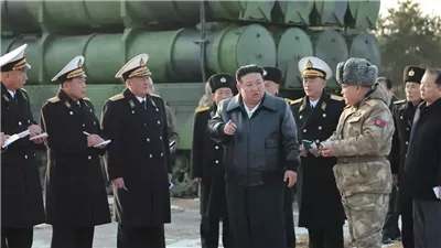 كيم جونج أون يشرف على مناورة تحاكي 