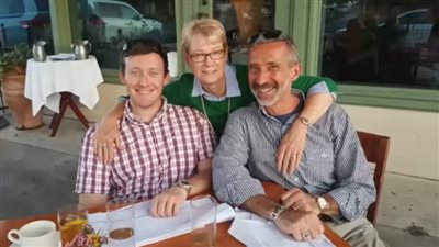 أم أمريكية خسرت حياتها بعد تناول وجبة 