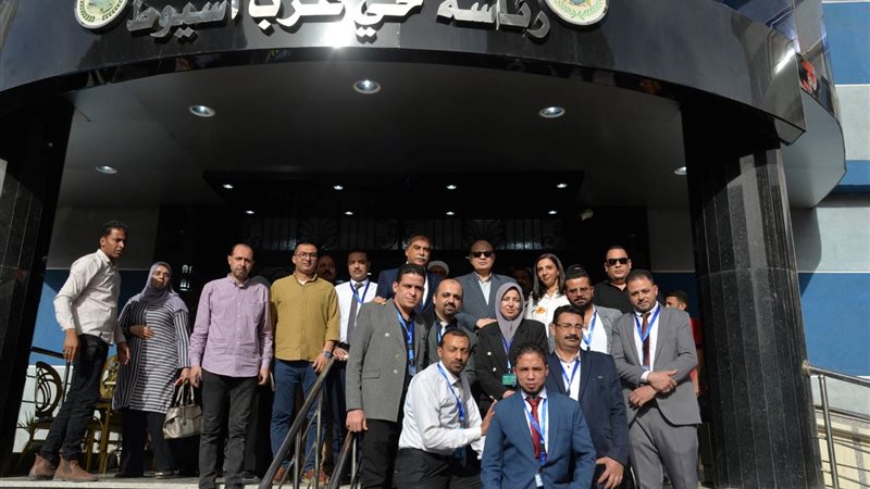 محافظ أسيوط يفتتح