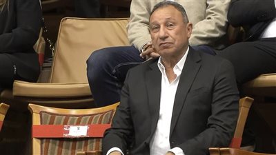 الخطيب رئيسا لبعثة الأهلي في تونس