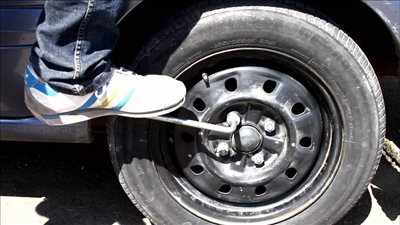 أبرز أعطال السيارات في الصيف وطرق صيانتها 