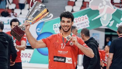 كأس الكؤوس الأفريقية، خيري يغادر بعثة «الأهلي لليد» بسبب الإصابة