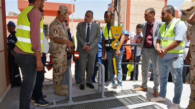 محافظ سوهاج يتفقد مشروعات 