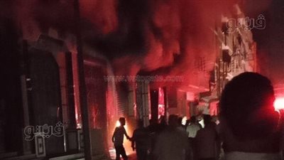  حريق هائل يلتهم مخزن أجهزة كهربائية في المنيا (صور)