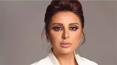 أنغام تهنئ الشعب المصري بعيد تحرير سيناء