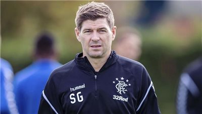 ليس ميسي أو رونالدو، جيرارد يختار أفضل لاعب في التاريخ