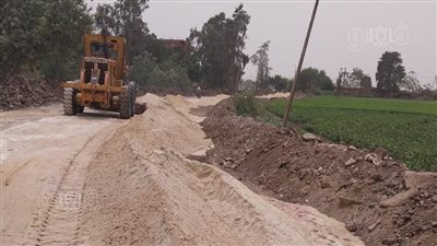 محافظ الغربية يتابع أعمال رفع كفاءة ورصف طريق كفر الحما