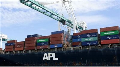 ارتفاع عجز الميزان التجاري الأمريكي 12 % في مارس الماضي