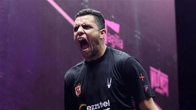 مصطفى عسل يتأهل إلى نهائي بطولة الجونة الدولية للإسكواش 