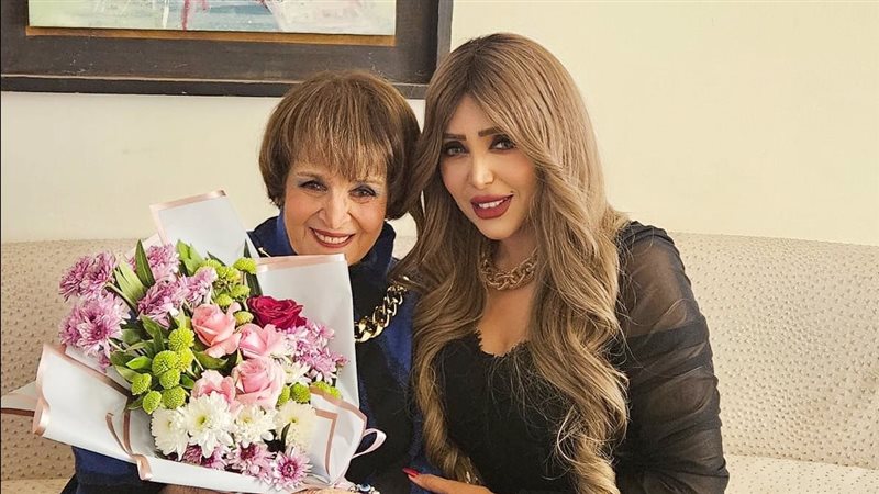 الفنانة سميرة أحمد