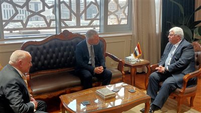 وزير التعليم العالي يبحث التوسع في تخصصات فرع جامعة لندن بالعاصمة الإدارية 