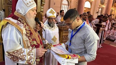 الأنبا باخوم يرسم 212 شماسا لثلاث كنائس بسوهاج