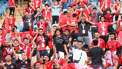 دوري أبطال أفريقيا، بدء توافد جماهير الأهلي قبل انطلاق مباراة مازيمبي (فيديو)