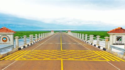 المقاولون العرب تنتهي من طريق وكوبري ساكا لإنقاذ السكان بأوغندا