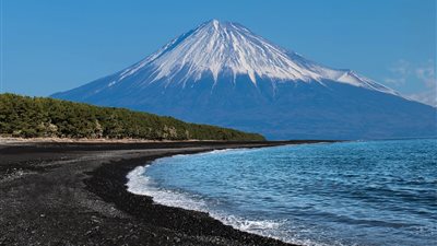 مدينة يابانية تحجب رؤية معلم سياحي شهير لسبب غريب
