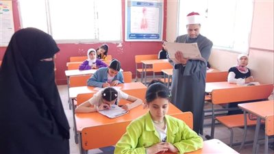 ختام امتحانات النقل للمرحلتين الابتدائية والإعدادية بمنطقة الإسماعيلية الأزهرية (صور)  