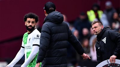 أول تعليق من محمد صلاح على مشادته مع يورجن كلوب 