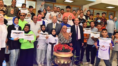 محافظ أسيوط يكرم الفائزين في ختام مسابقات الدمج لـ 5 محافظات (صور) 