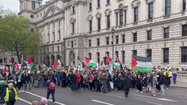 سر تظاهر طلبة الجامعات ضد الحرب الإسرائيلية على غزة