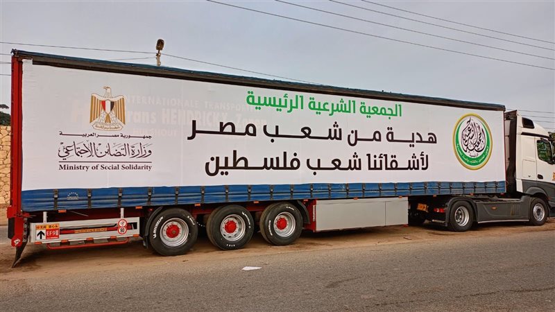 إرسال 87 شاحنة مساعدات