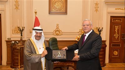 خلال استقباله رئيس مجلس الشورى البحريني، جبالي يدعو لزيادة الاستثمارات في الاقتصاد المصري