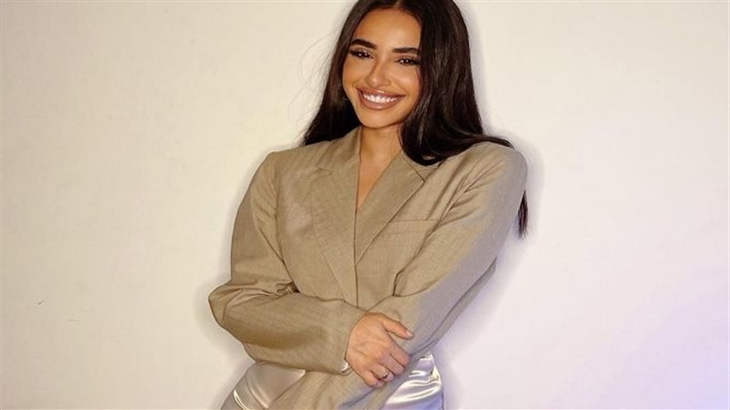 آية سماحة، فيتو