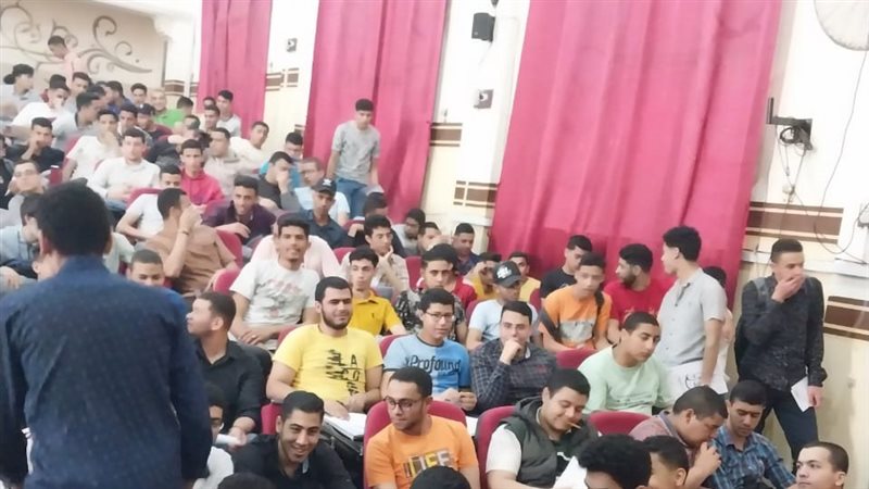 جانب من المقرات مراجعات